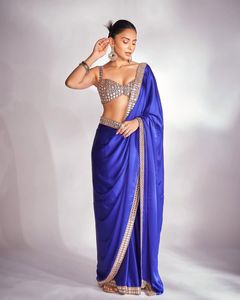Sari de seda satinada con bordado de diseñador y trabajo de espejos reales, con pieza de blusa sin coser de seda satinada con trabajo de espejos reales. - Product Image 1
