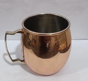 Taza Moscow Mule Hecha a Mano con Asa de Latón, Vajilla de Lujo para Cócteles y Regalos a Precio de Mayoreo - Product Image 4