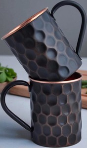 Mug en cuivre massif et authentique, martelé et avec intérieur en cuivre, style Moscow Mule, pour la consommation. - Product Image 5