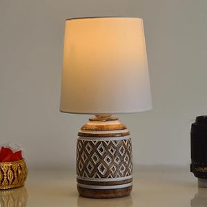 Lampe de table cylindrique en bois moderne avec abat-jour en tissu beige, lampe de bureau décorative pour la cuisine - Product Image 1