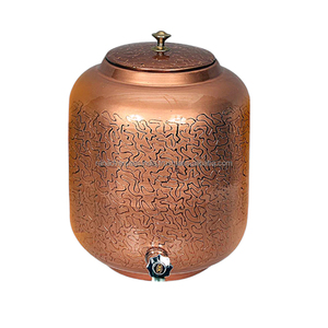 Distributeur d'eau en cuivre pur fabriqué à la main de pot d'eau de qualité supérieure de conception classique avec des avantages ayurvédiques pour la santé pour l'hôtel à la maison - Product Image 4