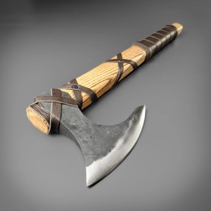 ขวานตัดไม้เกรดอุตสาหกรรม รุ่น Tomahawks Ranger หัวเหล็กกล้าคาร์บอนสูง ด้ามไม้ สำหรับตัดต้นไม้ ใช้กลางแจ้ง ตั้งแคมป์ - Product Image 5
