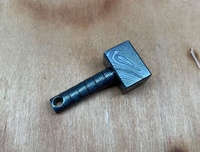 Collier de Marteau de Thor en Acier Damas Fait à la Main Vintage Mjolnir Pur Cuir Chaîne Pendentif Religieux Chrétien Symbole DIEUX THUNDERS