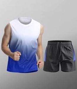 Ensemble de survêtement sportif respirant pour homme en polyester/coton 2 pièces avec poches latérales, séchage rapide et coupe-vent pour la course à pied en automne - Product Image 1