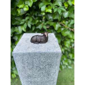 Adorno de cabra sentada de bronce, artesanía decorativa de metal, miniatura de cabra vintage hecha a mano para decoración - Product Image 2