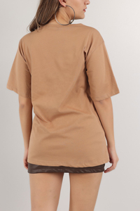 เสื้อยืดคอตตอนออร์แกนิคสไตล์วินเทจสำหรับผู้หญิง แขนสั้น ทรงหลวม พิมพ์ลายสกรีนโลโก้ตามสั่ง แบบเรียบๆ ขายส่ง - Product Image 4