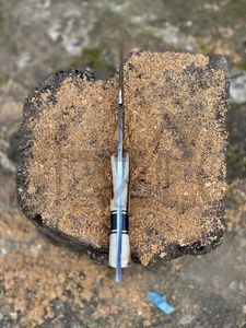 Cuchillo de caza OEM Wirecut de acero de Damasco, tipo Skinner, con mango de asta de ciervo, gancho para desollar, hoja fija, para camping, actividades al aire libre y EDC, con funda de cuero - Product Image 4