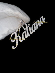 Collier en argent sterling 925 avec nom initial de luxe Moissanite Diamond Custom Cursive Initial Letter Fine Pendant Charms pour unisexe - Product Image 2