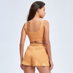 Ensemble décontracté deux pièces brodé sur mesure pour femme : veste courte et short, avec logo et design personnalisés de haute qualité - Product Image 5
