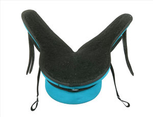 Nouvelle selle de cheval synthétique sans arbre Freemax intelligemment conçue | Selle anglaise Freemax de qualité supérieure pour une expérience de conduite confortable - Product Image 3