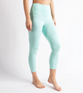 Leggings Capri sans couture de haute qualité pour femmes, respirants, extensibles dans quatre directions, tissu doux, coupe confortable, fitness - Product Image 1