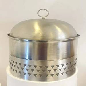 Casserole de luxe en acier inoxydable, isolée, antiadhésive, écologique, durable, à revêtement multicouche, compatible lave-vaisselle, diamètre 33 cm - Product Image 1