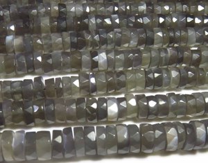 Magnifiques perles de pierre de lune grise naturelle, brin de 16 pouces, perles de pierre de lune en forme de roue Heishi, 7 mm, perles à facettes avec trou central - Product Image 1