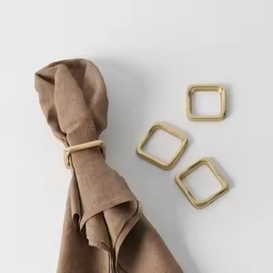 Ensemble d'anneaux de serviette décoratifs en métal – Accent élégant pour la table lors de dîners formels, réceptions de mariage, hôtels et événements - Product Image 1