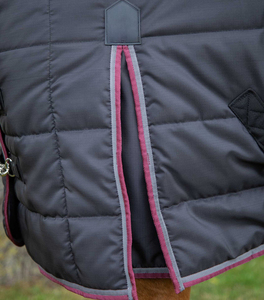 Mantas para Caballos de Nailon de Primera Calidad Hechas a Medida, Resistentes e Impermeables, con Solapa Cruzada para la Cola, al Mejor Precio - Product Image 6