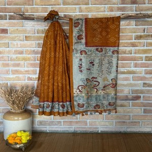 Sari de lino de seda VASTRA COTTAGE con diseño de fusión Bandhani Kalamkari, borlas Phunka y blusa Kalamkari a juego - Product Image 2