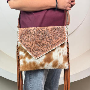 กระเป๋าหนังแท้ทำมือสำหรับผู้หญิง แบบสะพายข้าง ทรงซองจดหมาย แต่งพู่ห้อย ดีไซน์เนอร์คุณภาพสูง ผลิตตามแบบ OEM ODM รับผลิตตามสั่ง ขายส่ง - Product Image 4