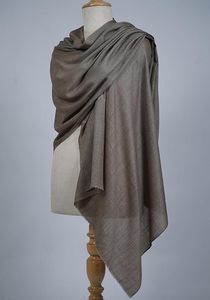 Étole unisexe en cachemire et laine fine VIC – Douce, couleur unie, légère et respirante, 70x200cm, pour usage quotidien en extérieur - Product Image 3