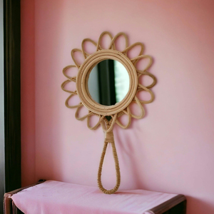 Miroir de poche décoratif en rotin en forme de fleur pour enfants miroirs uniques en osier naturel faits à la main pour les petits enfants - Product Image 4
