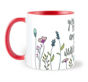 แก้วกาแฟเซรามิกลายดอกไม้ป่า ด้ามจับสีแดง เคลือบเงา ทนทาน เหมาะสำหรับใช้ในบ้าน สำนักงาน หรือเป็นของขวัญ - Product Image 1