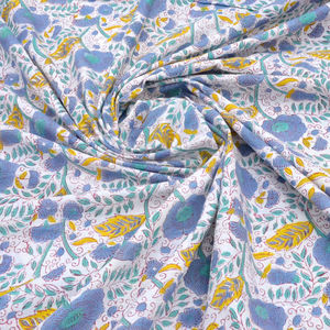 Tela 100% Algodón Suave y Puro con Estampado Floral para Ropa - Túnica India para Vestidos, Cortinas, Ropa de Dormir, Juguetes, Ligera - Product Image 1