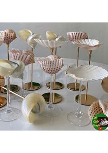 Verre à vin élégant en forme de coquillage, fait main, style côtier haut de gamme, décoration de table et service de boissons - Product Image 5