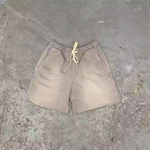 Shorts personalizados con lavado ácido, corte recto, estilo retro, con cordón ajustable, de algodón French Terry con dobladillo sin rematar para hombre. - Product Image 1