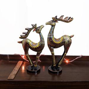 Ensemble de 2 sculptures de cerfs en fer peintes à la main, prêtes à l'exportation, pour la décoration de jardin, patio, cour et maison, à prix de gros - Product Image 1