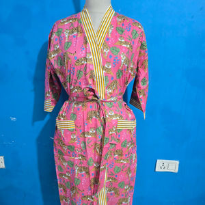 Bata Kimono de Algodón con Estampado de Tigre Rosa Melocotón para Mujer, Talla Única, con Forro Frontal, Suave, Transpirable, Elegante y Cómoda para Dormir - Product Image 1