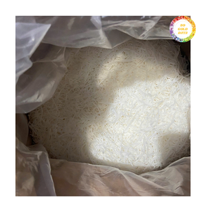 มะพร้าวอบแห้งคุณภาพสูง แบบหั่นขนาดกลาง สำหรับทำเบเกอรี่ ขายส่งจำนวนมาก รับผลิตแบรนด์ส่วนตัว - Product Image 1