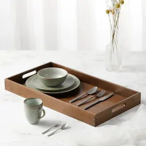 Plateau de service en bois de haute qualité avec support pliable, idéal pour l'hôtellerie et la restauration, sûr et pratique. - Product Image 6