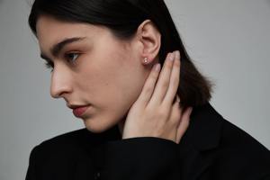 Pendiente de botón de diamante rosa cultivado en laboratorio, arete de cartílago helicoidal de oro de 14K, joyería brillante única para mujer, uso diario - Product Image 5