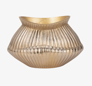 Handcrafted Metal <b>Vase</b> with <b>Unique</b> Detailing for Modern Interiors Golden Polished Finished Customized Shape & Size Metal <b>Vase</b> - Product Image 4
