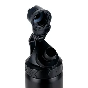 Bouteille d'eau en acier inoxydable à double paroi de 620 ml en noir mat, durable et écologique pour le sport - Product Image 3