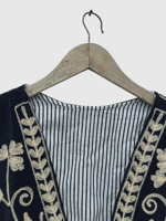 Gilet en coton brodé floral sans manches style Prairie Chic fait main pour femme, haut de printemps grande taille col en V