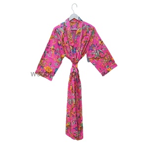 Everyday Comfort Kimono 100% algodón suave para uso diario Kimono con escote en V con diseño simple y estampado floral para ropa de dormir informal - Product Image 1