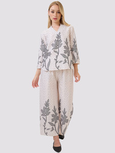 Venta al por mayor, nueva llegada, suministro a granel, último diseño, vestido midi floral con cuello en V para mujer, a bajo precio, estilo bohemio, de georgette transpirable - Product Image 4