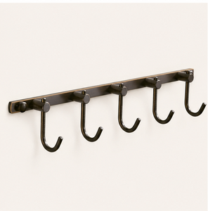 Perchero de pared de hierro forjado a mano, estilo rústico de granja, resistente, con 5 ganchos metálicos para abrigos, llaves y toallas. - Product Image 1