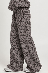 Conjunto de Sudadera Oversize con Estampado de Leopardo en Grafito y Pantalones Jogger de Pierna Ancha para Mujer, Chándal Casual de Moda Urbana, Conjunto de Moda Personalizado al por Mayor - Product Image 6
