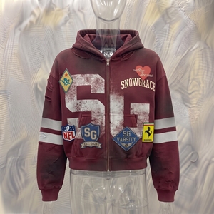 Sweat-shirt à capuche zippé pour homme Snowgrace, style streetwear oversize, design patchwork, couleur bordeaux, mode automne - Product Image 3
