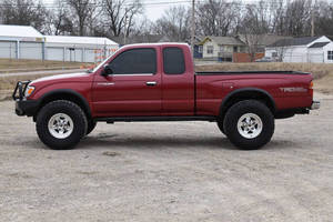 <b>Old</b> Model Hot Demand Wholesale Used 2000 Tacoma SR5 V6 4WD Extended Cab <b>PickUp</b> <b>Truck</b> READY TO SHIP 24/7 DELIVERY - Product Image 3