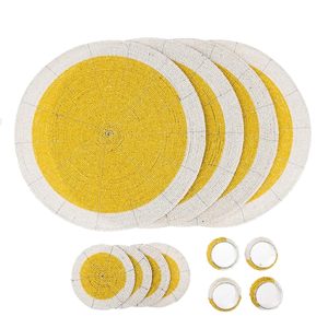 Napperon Épais Élégant Classique Fait Main Brodé de Perles Florales Réutilisable pour Événements Festifs et Tables à Manger Domestiques - Product Image 3