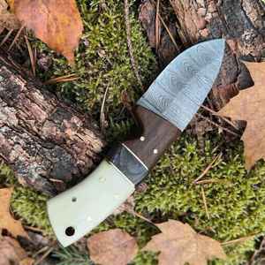 Cuchillo Skinner de Hoja Fija de Acero de Damasco Hecho a Mano con Mango de Madera y Hueso para Uso Diario y Camping, Soporte OEM con Funda - Product Image 6