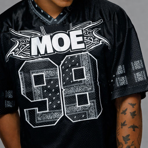 Venta al por Mayor de Camisetas de Fútbol Americano de Malla Oversize para Hombre, Estilo Urbano Negro con Estampado Paisley, Número y Logotipo Personalizados, Fabricante OEM ODM - Product Image 1