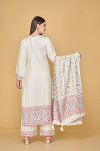 Tissu pour robe femme Safaa Kaynat Premium Acrowool tissé non coupé avec étole assortie - Collection Hiver - Product Image 2