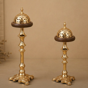 Elegante Juego de Quemadores de Incienso de Metal Plateado con Soportes de Pedestal Ornamentados, Cúpulas Perforadas y Detalles de Madera, Decoración Moderna para Mesa - Product Image 2