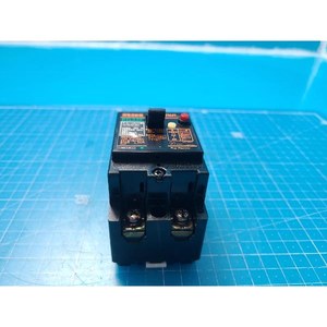 Interruptor Diferencial Fuji EG32F 20A Usado Como Está, Piezas de Equipos Semiconductores de Época - Product Image 6