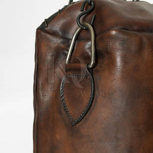 Saco de Boxeo de Alta Resistencia para Entrenamiento de Boxeo, Kickboxing y Artes Marciales, Cuero de Alta Densidad, Larga Duración, con Gancho de Seguridad - Product Image 5