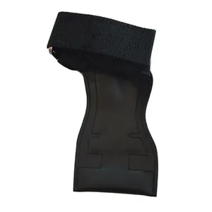 QASWA SPORTS Sangles de musculation en cuir noir avec logo personnalisé, support de poignet robuste pour soulevé de terre, fermeture avancée - Product Image 2