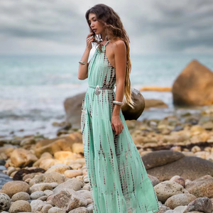 Vestido largo de playa sin mangas con cuello halter y estampado tie-dye de rayón ligero para mujer - Product Image 1